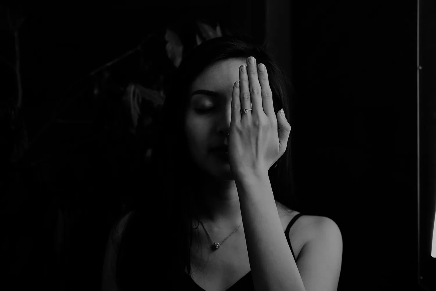 Photography by Lens of Mira. theweddingnotebook.com