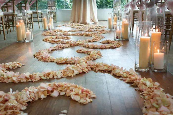 Styling by Mint Events &amp; Soirees. theweddingnotebook.com