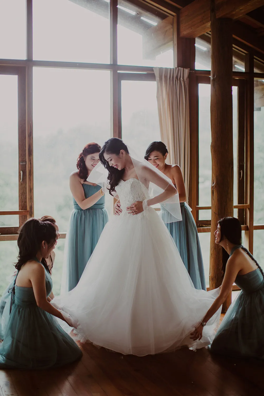 Photo by Hellojanelee. theweddingnotebook.com