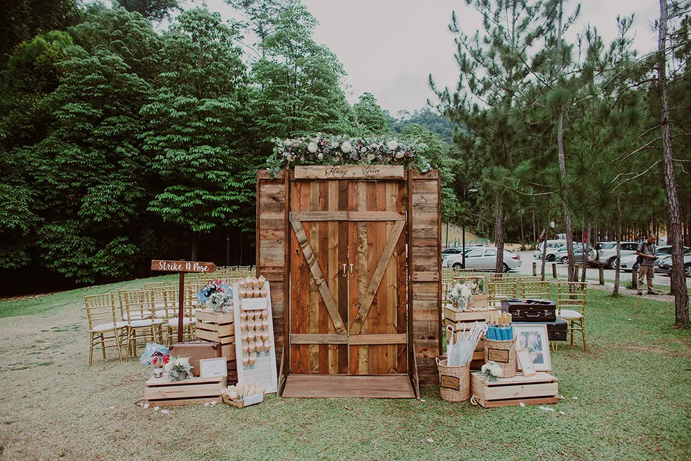 Photo by Hellojanelee. theweddingnotebook.com