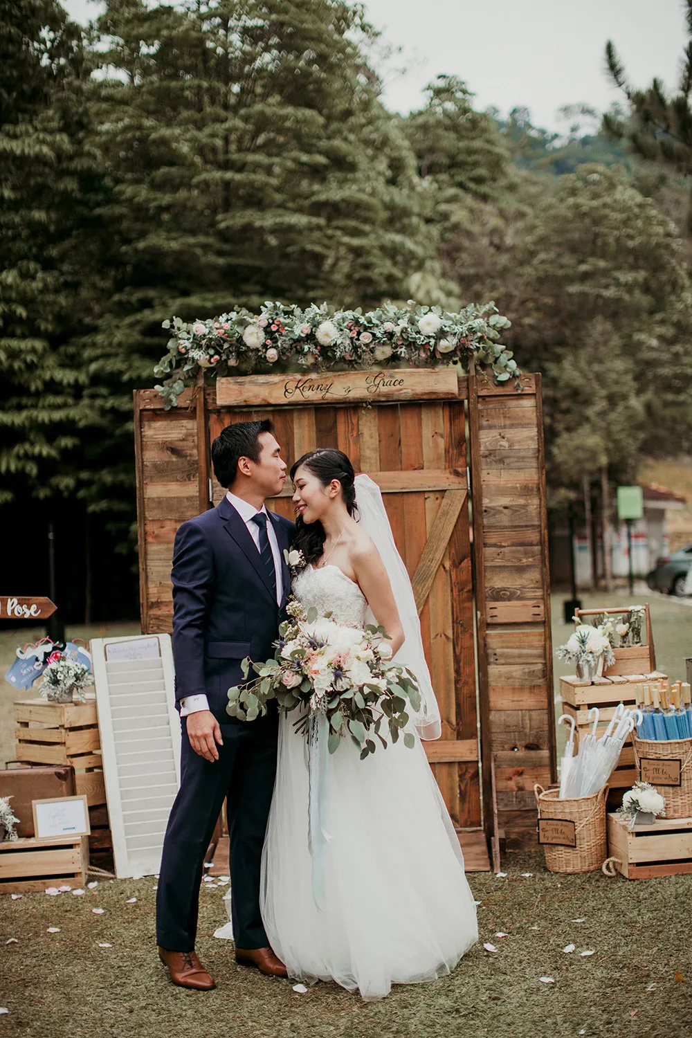 Photo by Hellojanelee. theweddingnotebook.com