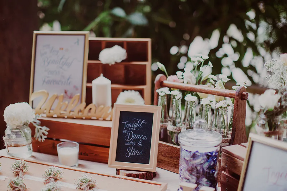 Photo by Hellojanelee. theweddingnotebook.com