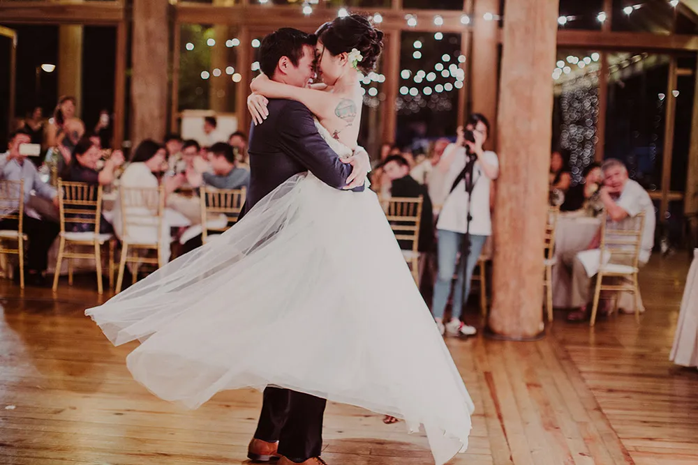 Photo by Hellojanelee. theweddingnotebook.com