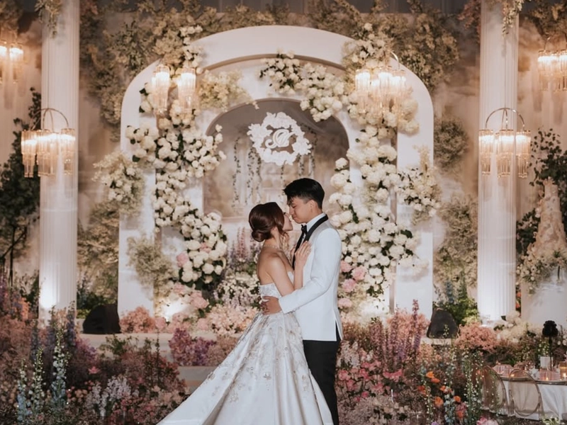 A Soft Pastel Garden Wedding at St. Regis KL with a Custom Elie Saab Bridal Gown Gifted by the Bride’s Mother
