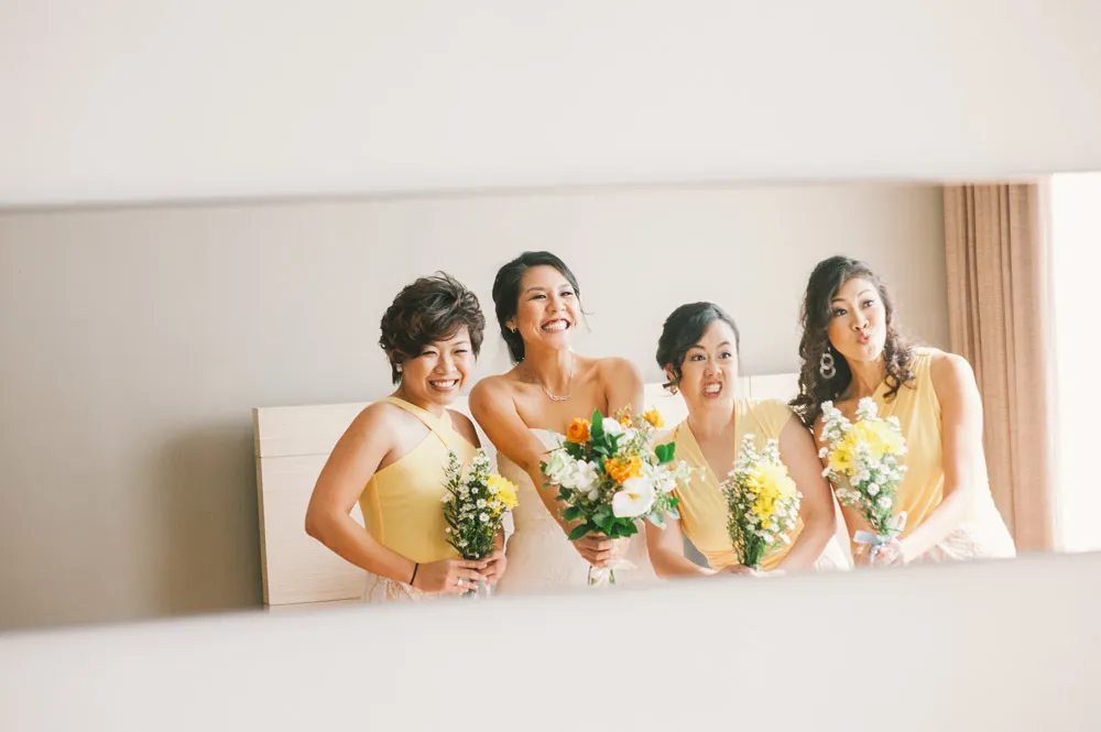 Photo by Munkeat Photography. theweddingnotebook.com