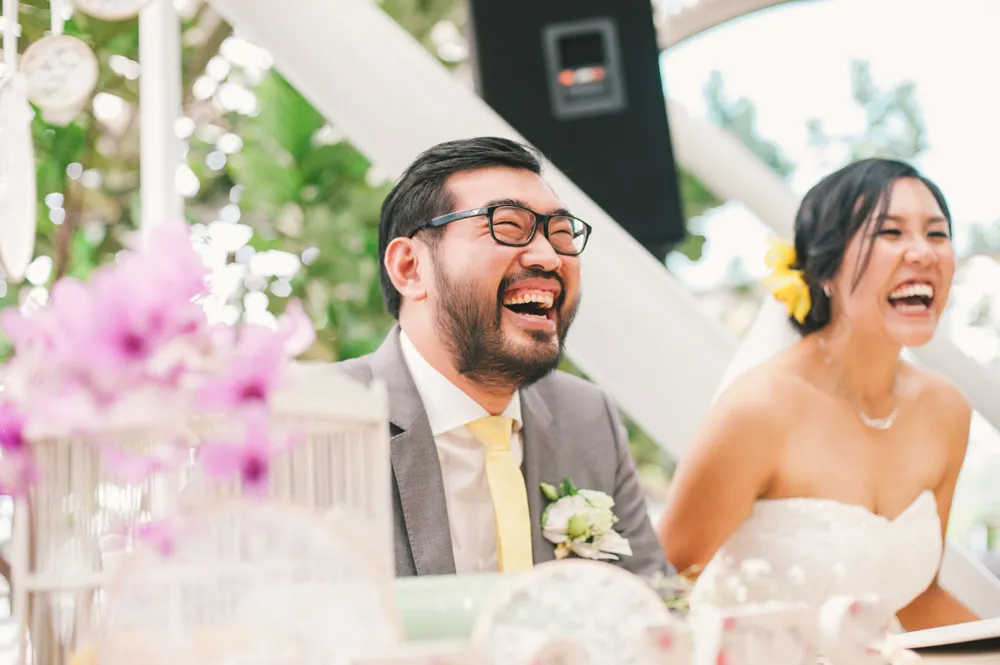 Photo by Munkeat Photography. theweddingnotebook.com