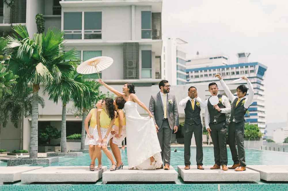 Photo by Munkeat Photography. theweddingnotebook.com