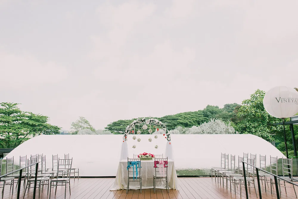 Photo by Andri Photography. theweddingnotebook.com