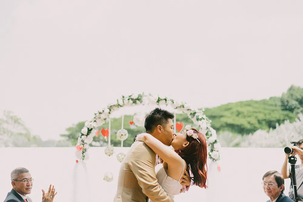 Photo by Andri Photography. theweddingnotebook.com