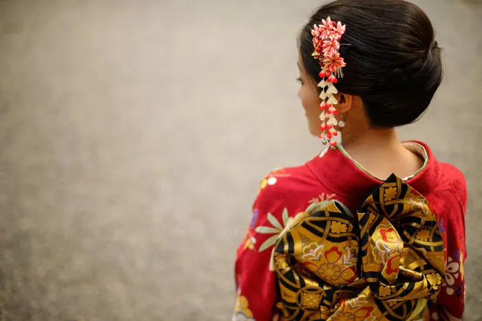 37 Frame Photography – Kyoto bridal portraits. theweddingnotebook.com