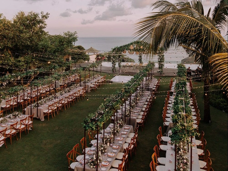 A Guide on Wedding Reception Floor Plan and Table Arrangements