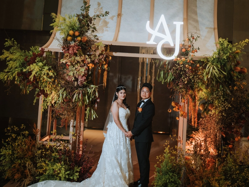 A Harvest-Inspired Wedding at Four Seasons Kuala Lumpur with Sculptural Autumn Tones
