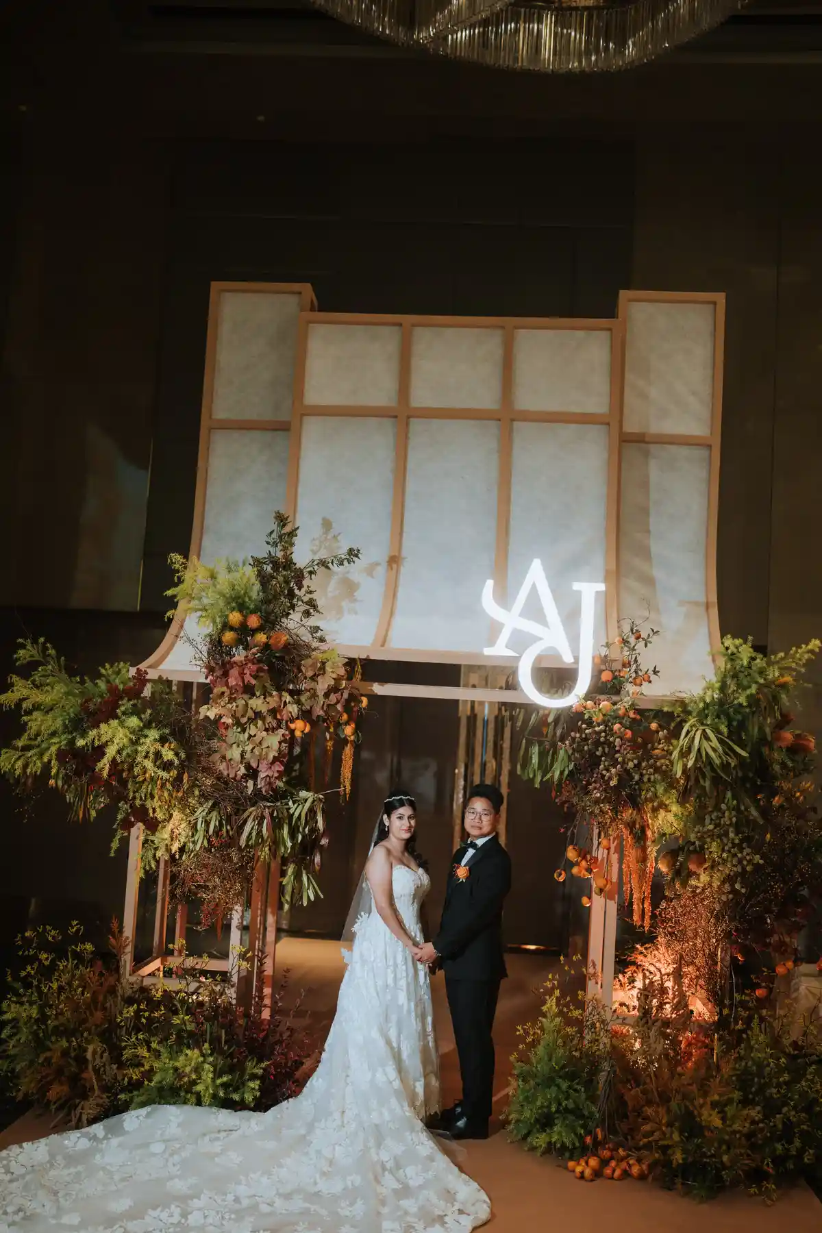 A Harvest-Inspired Wedding at Four Seasons Kuala Lumpur with Sculptural Autumn Tones