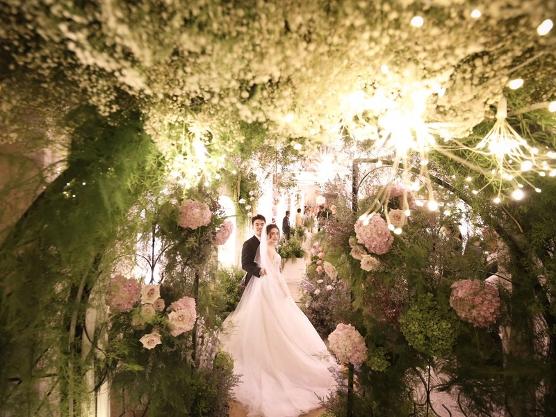 A Hydrangeas-Filled Grand Wedding in Sarawak