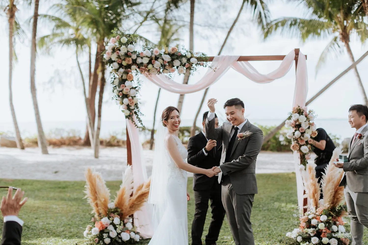 Manoj Photography. theweddingnotebook.com