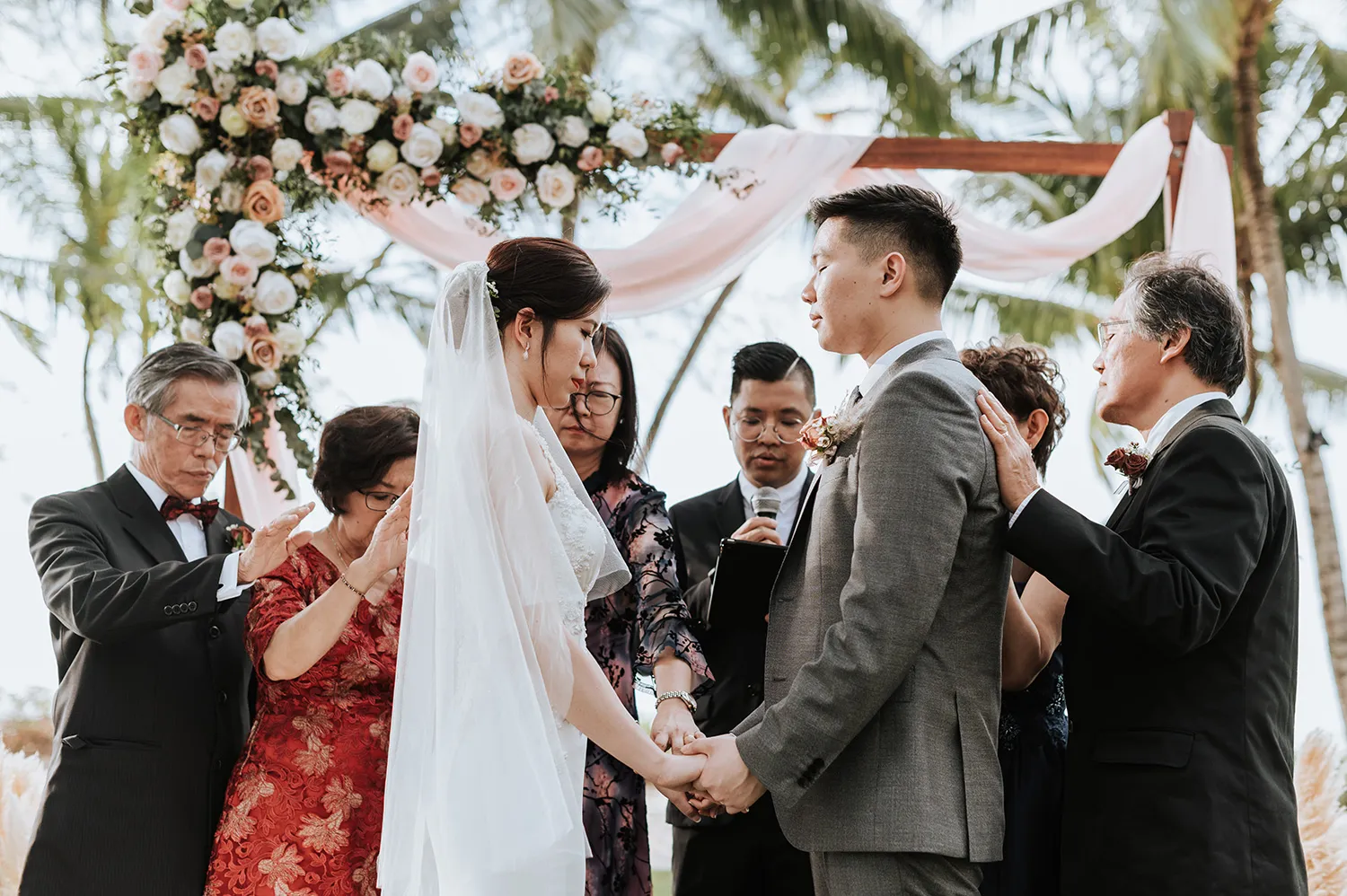 Manoj Photography. theweddingnotebook.com