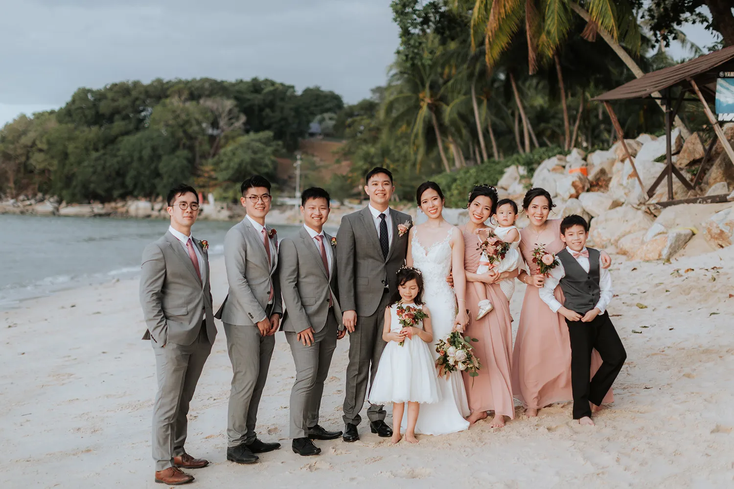 Manoj Photography. theweddingnotebook.com