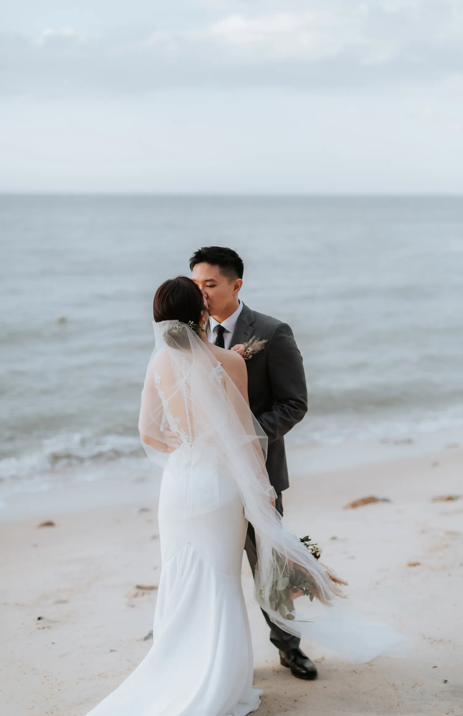 Manoj Photography. theweddingnotebook.com