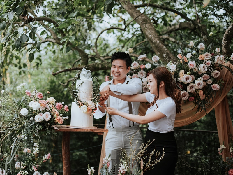 A Light-Filled, Minimalist Wedding at Botanica + Co with a Surprise Getaway at The Shorea!