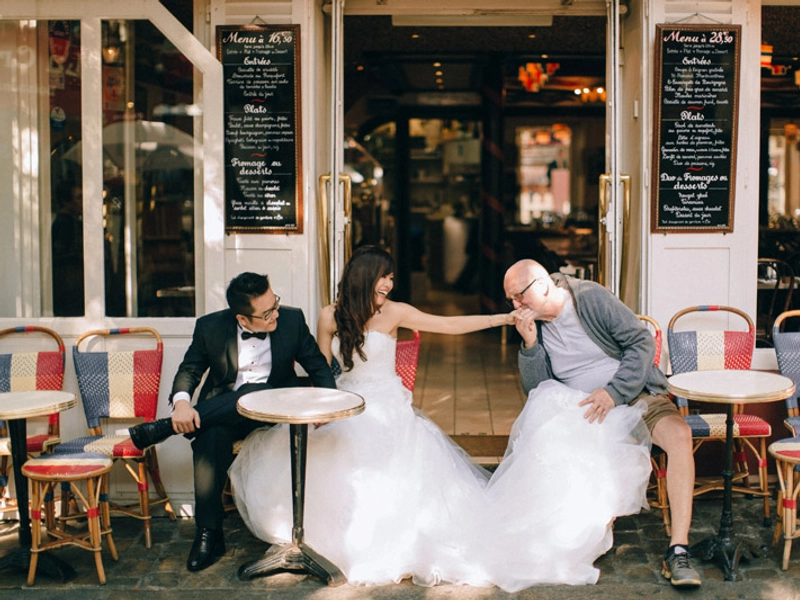 A Lovely Stroll In Paris