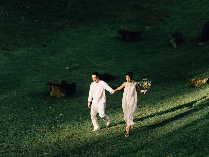 A Luminous Pre-Wedding Shoot with Golden Hour Glow at Penang Botanical Garden