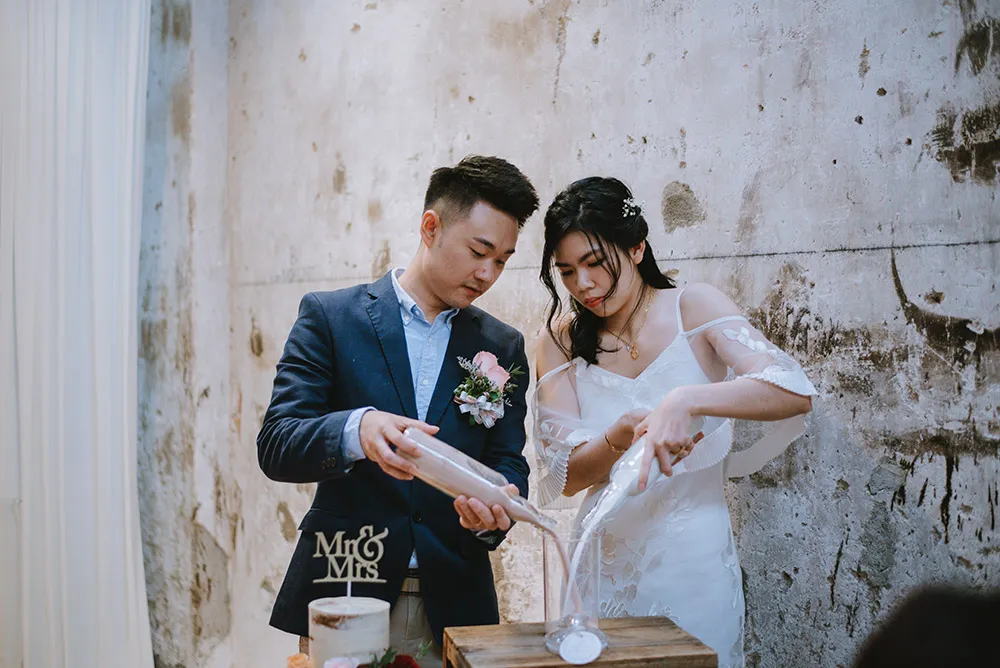 Photo by Snap by Three. theweddingnotebook.com