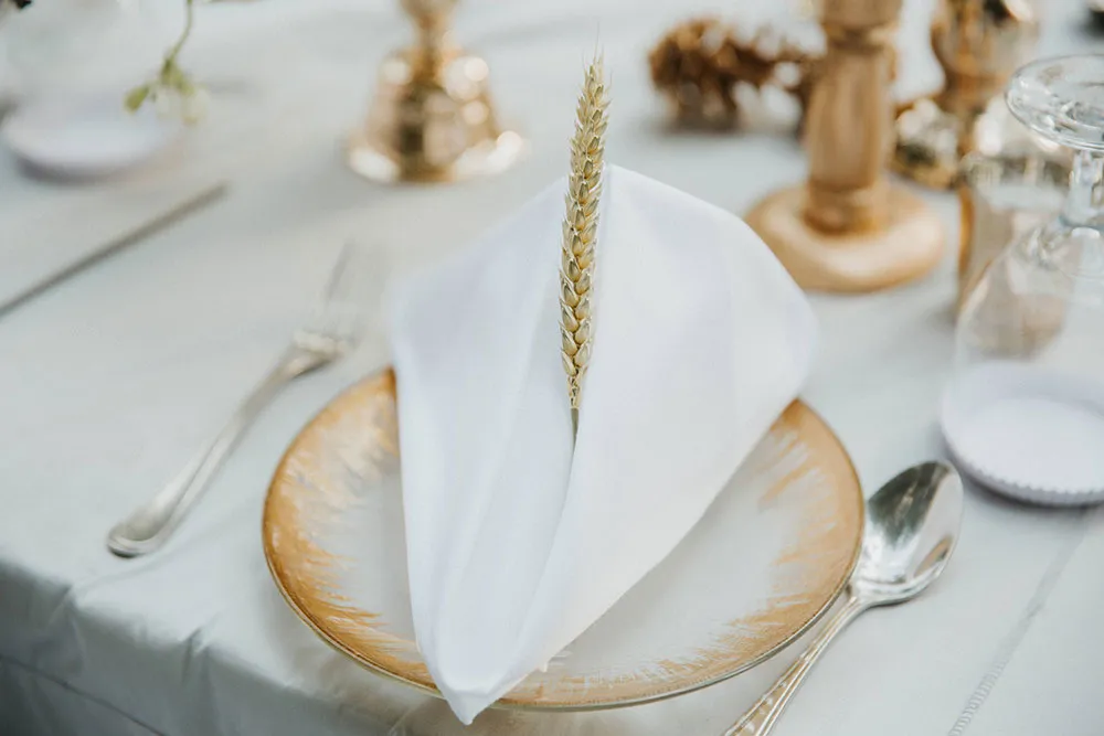 Photo by Iluminen. theweddingnotebook.com