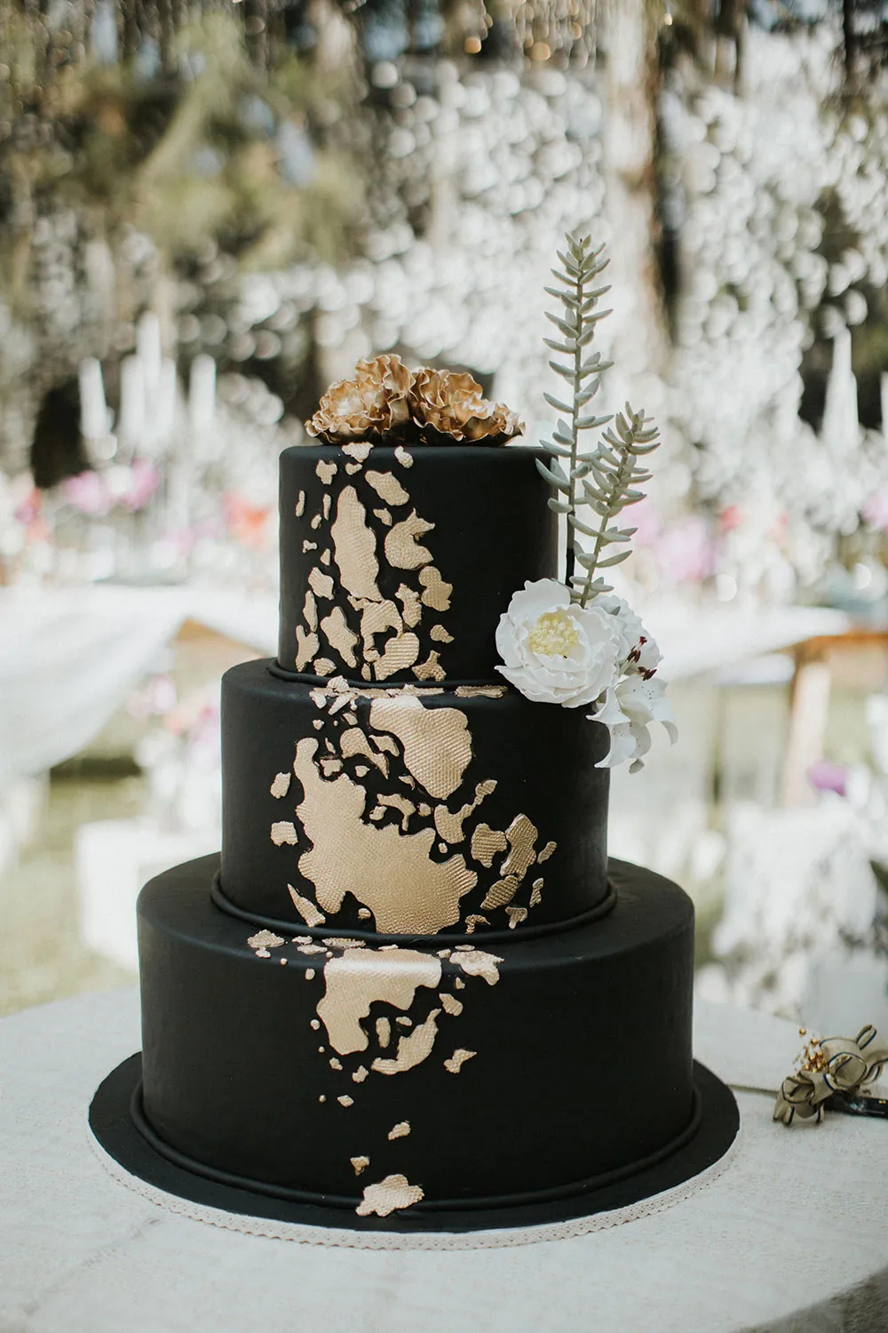 Photo by Iluminen. theweddingnotebook.com