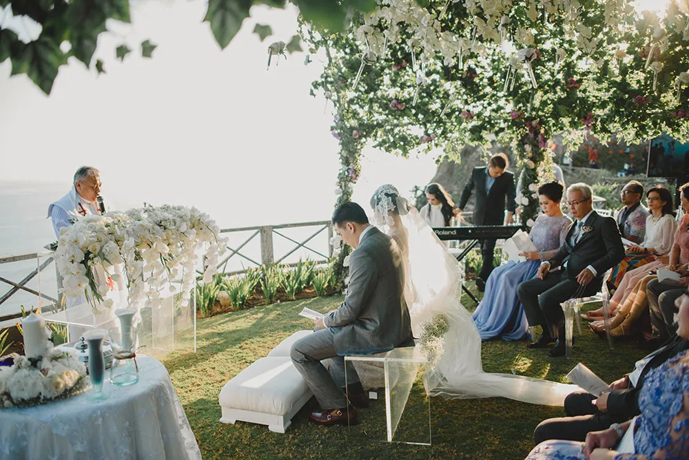 Photo by Terralogical. theweddingnotebook.com