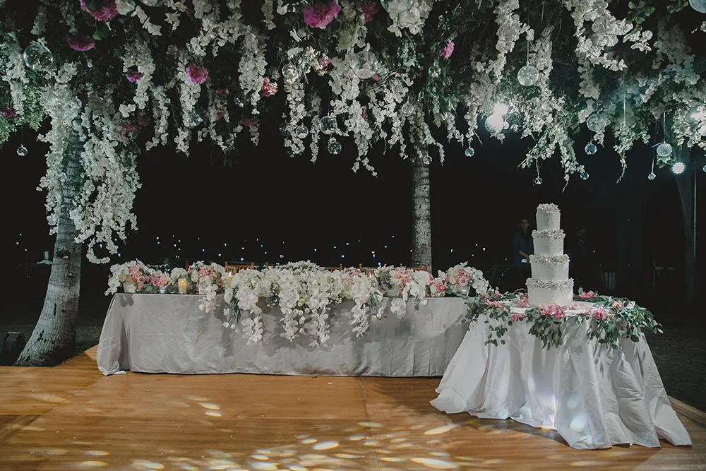 Photo by Terralogical. theweddingnotebook.com