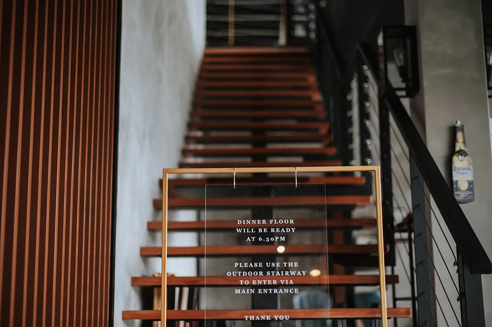 Photo by Zach Chin of Munkeat Studio. theweddingnotebook.com