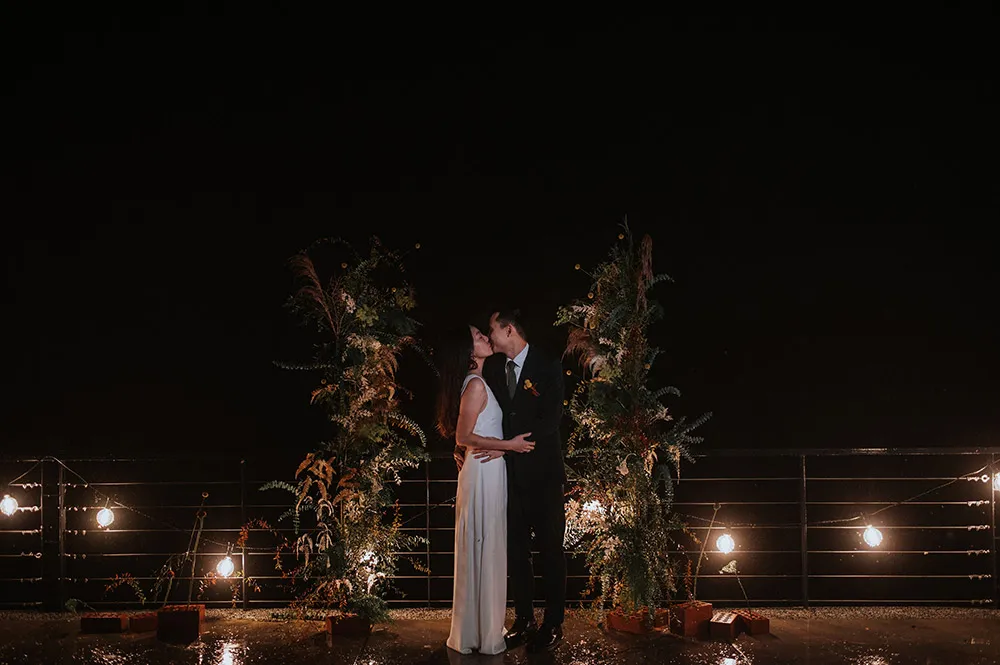 Photo by Zach Chin of Munkeat Studio. theweddingnotebook.com