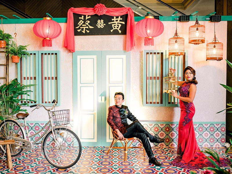 A Modern and Chic Multicoloured Peranakan Wedding at The Majestic Hotel Kuala Lumpur