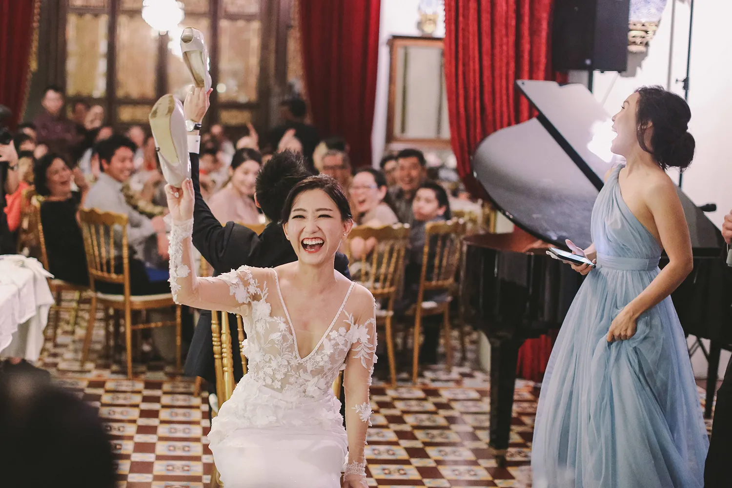 Jenny Sun Photography. theweddingnotebook.com