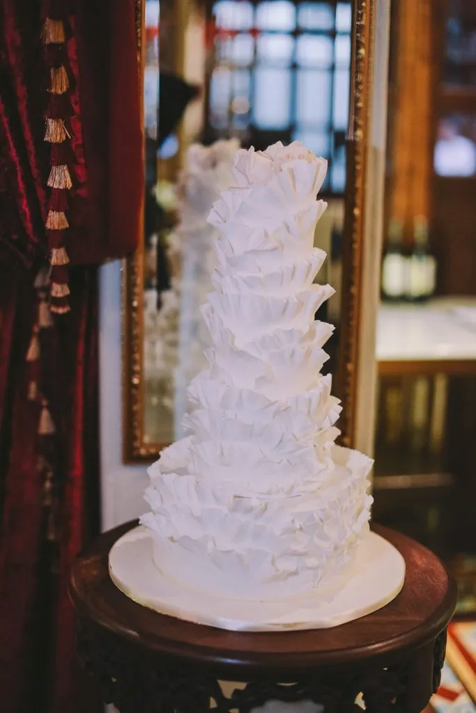 Jenny Sun Photography. theweddingnotebook.com