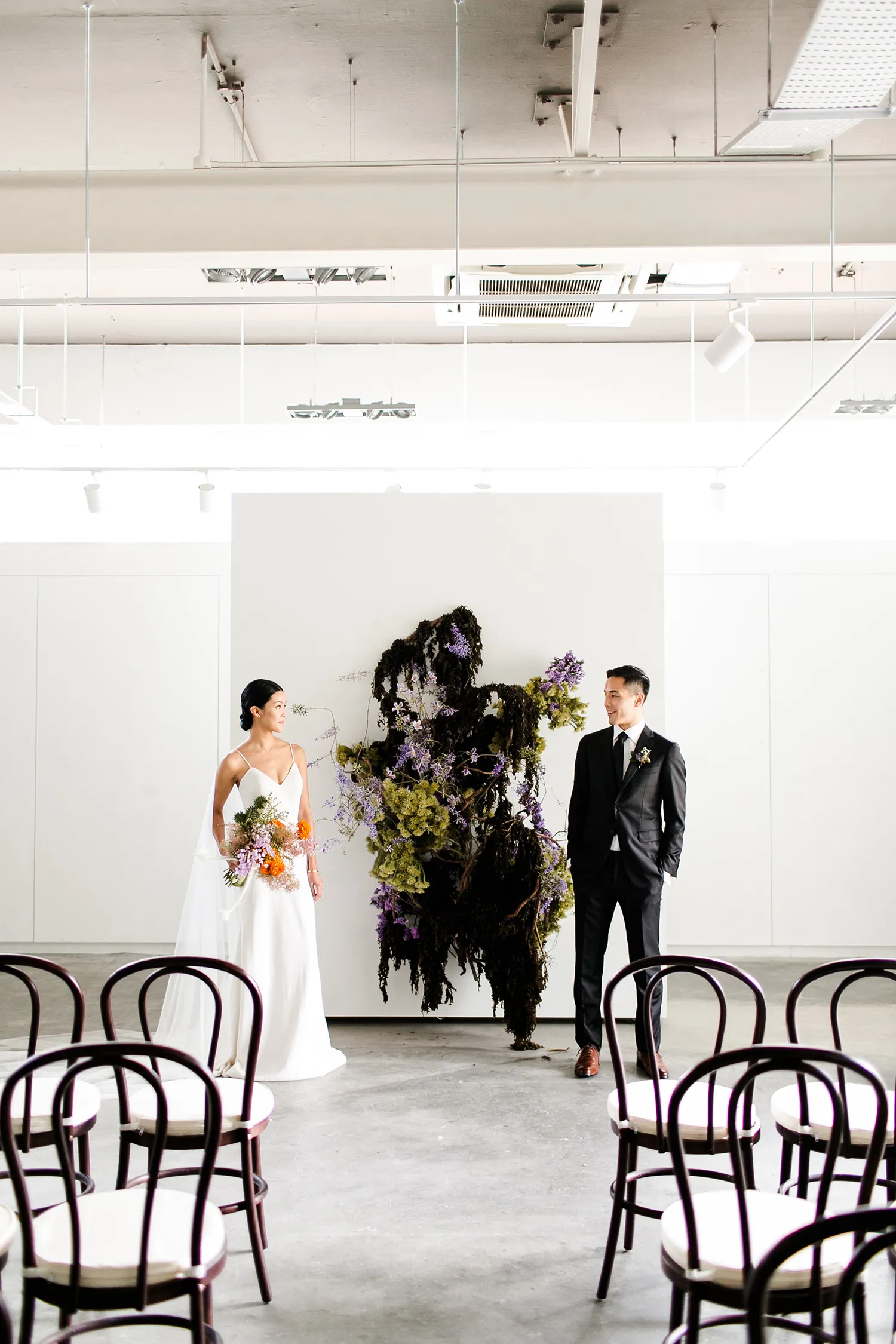Maritha Mae Photography. Modern art wedding styled shoot. theweddingnotebook.com