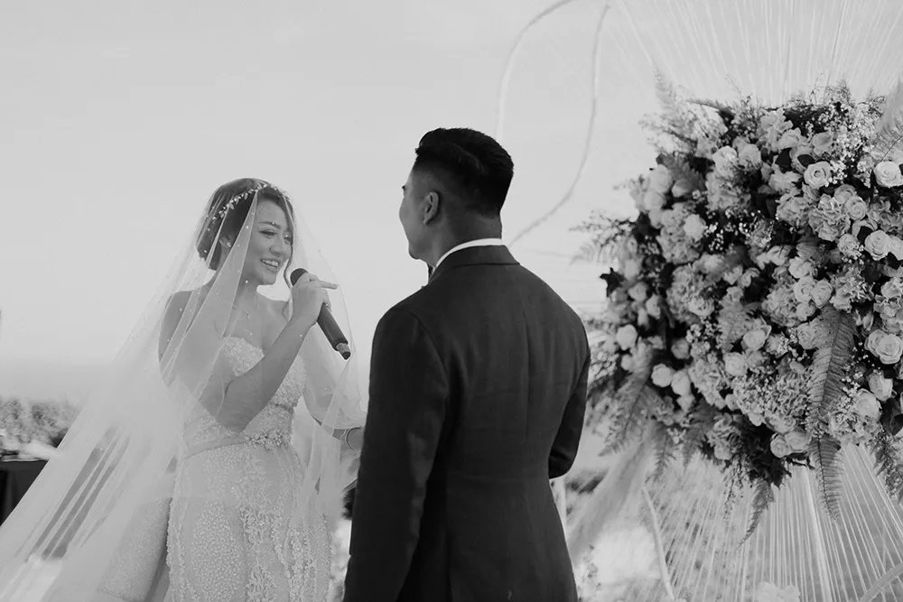 Photo by Fire Wood and Earth. theweddingnotebook.com