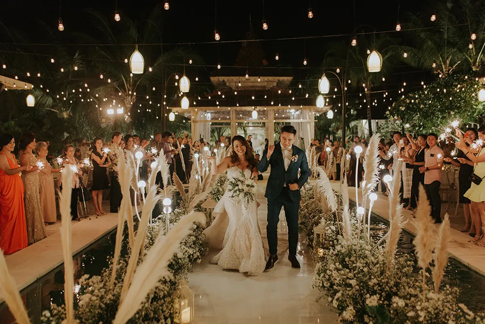 Photo by Fire Wood and Earth. theweddingnotebook.com