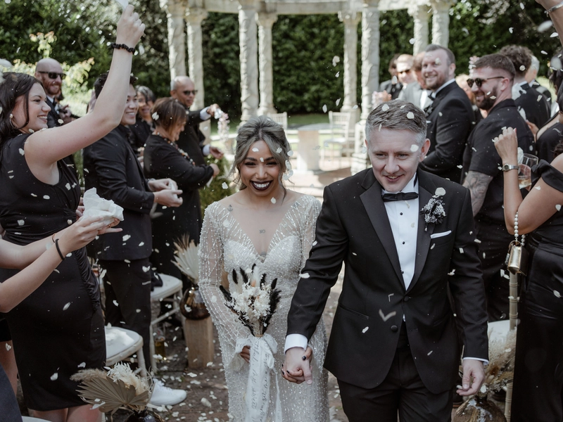 A Modern Glam All-Black Wedding in Dalston Hall, UK