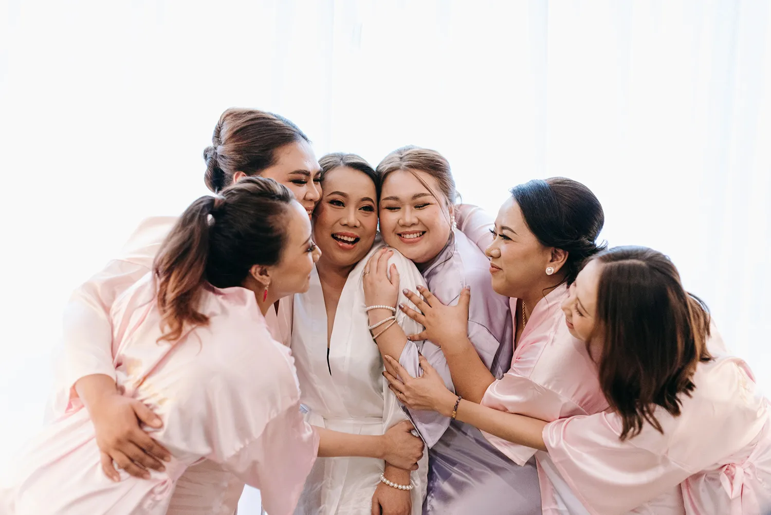 Andy Phe Photography. theweddingnotebook.com