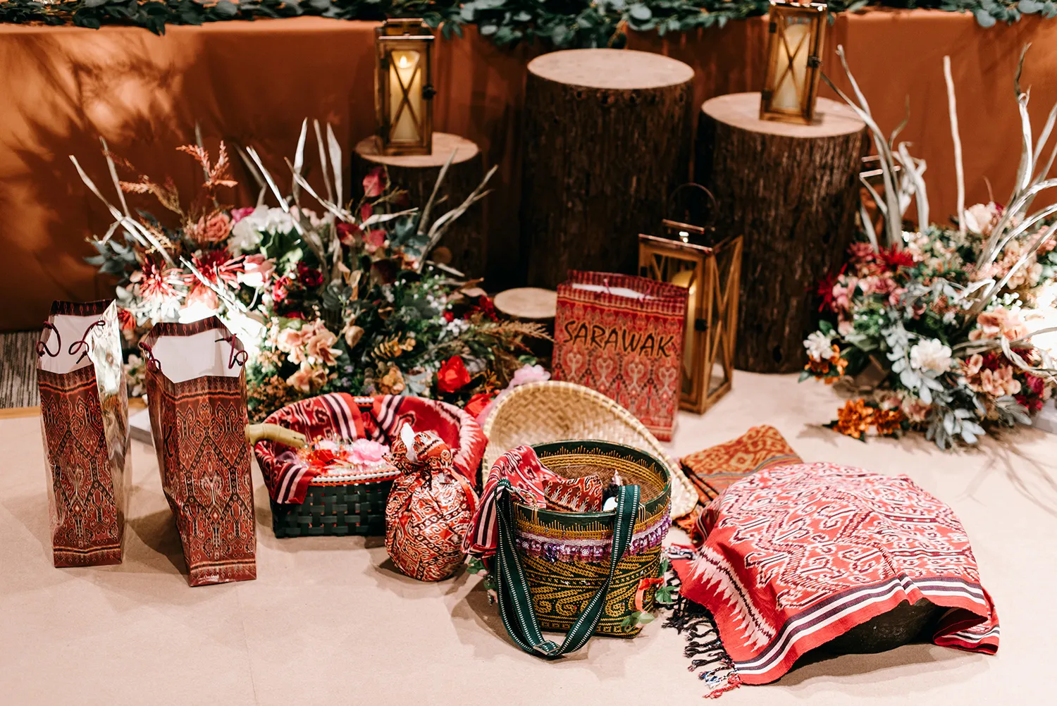 Andy Phe Photography. theweddingnotebook.com