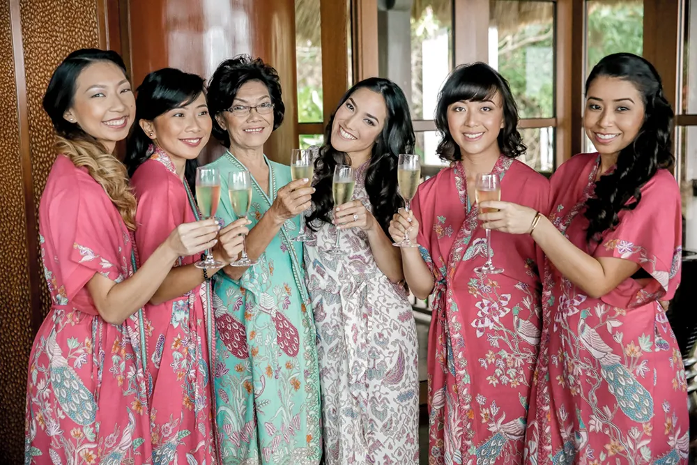 Photo by Mayad Studios. theweddingnotebook.com 