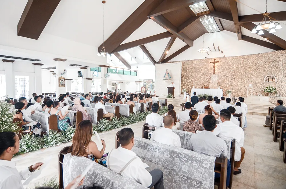 Photo by Mayad Studios. theweddingnotebook.com 