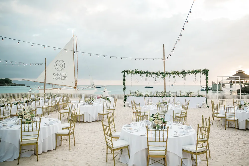 Photo by Mayad Studios. theweddingnotebook.com 