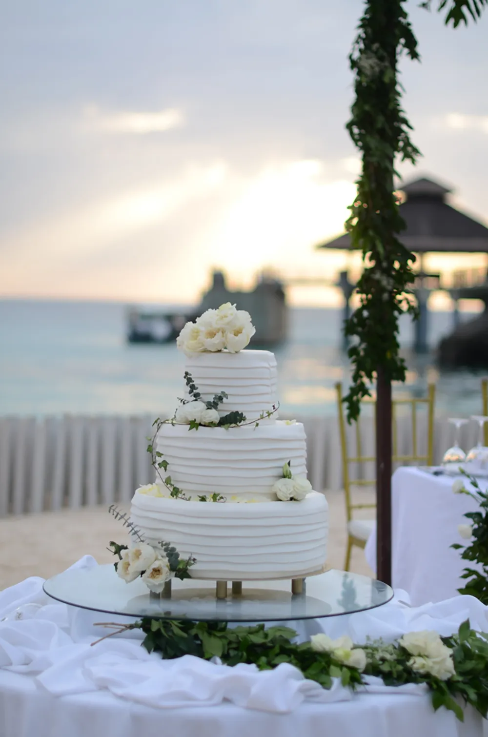 Photo by Mayad Studios. theweddingnotebook.com 