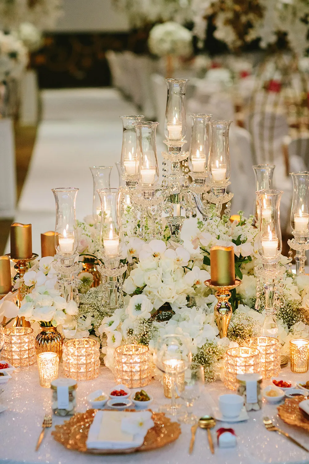 Photo by MJK Photography. theweddingnotebook.com