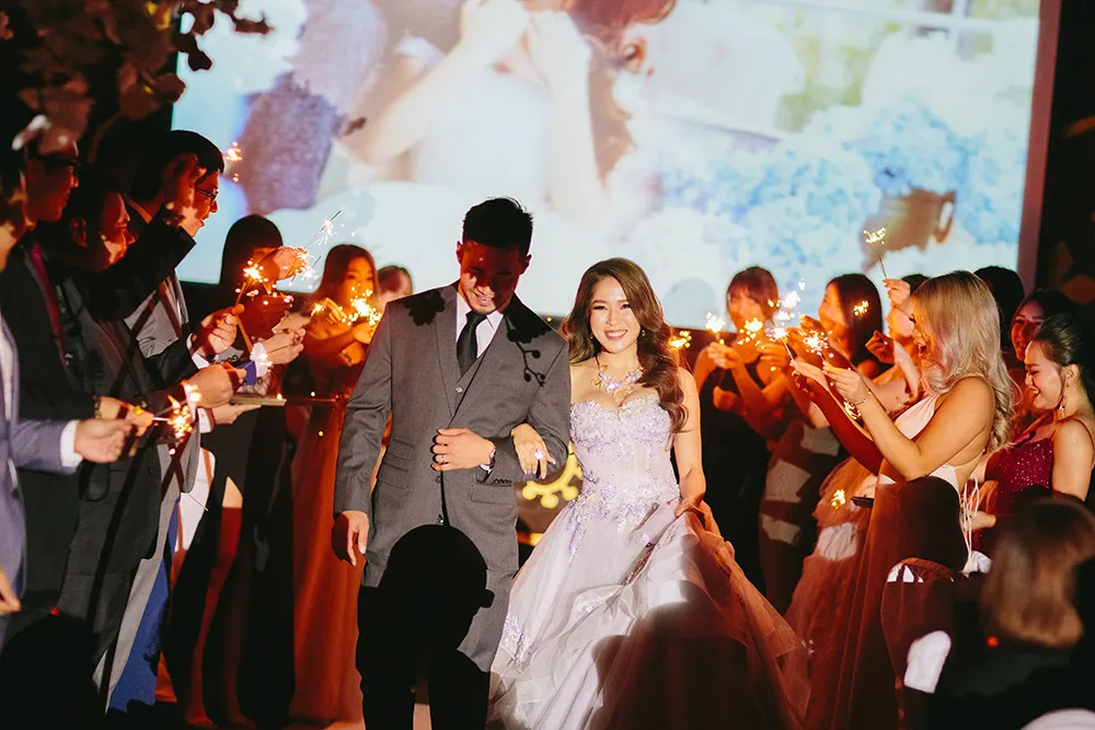 Photo by MJK Photography. theweddingnotebook.com