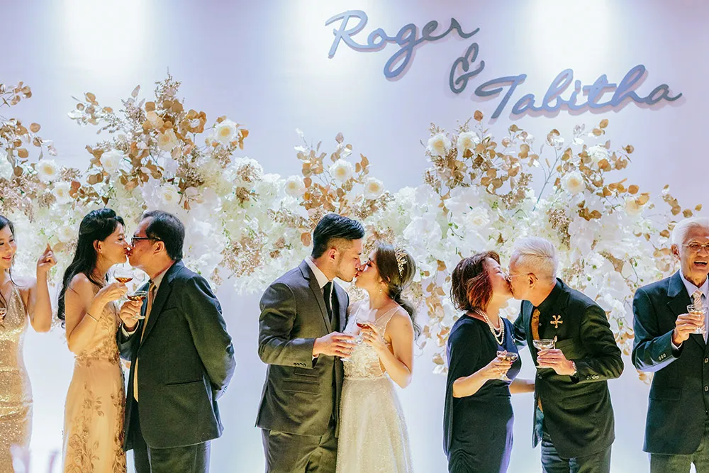 Photo by MJK Photography. theweddingnotebook.com