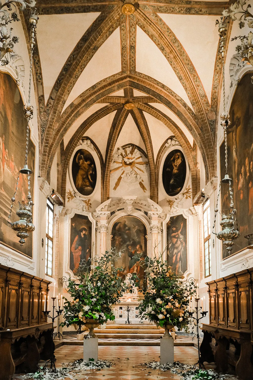 Photo by Axioo. theweddingnotebook.com