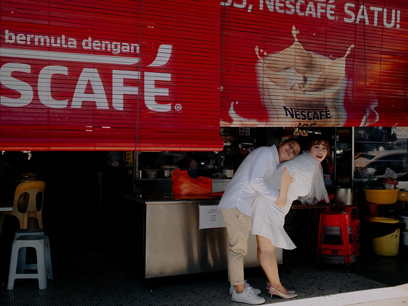 A Nostalgic and Fun Bridal Portrait Shoot in Seapark, Petaling Jaya